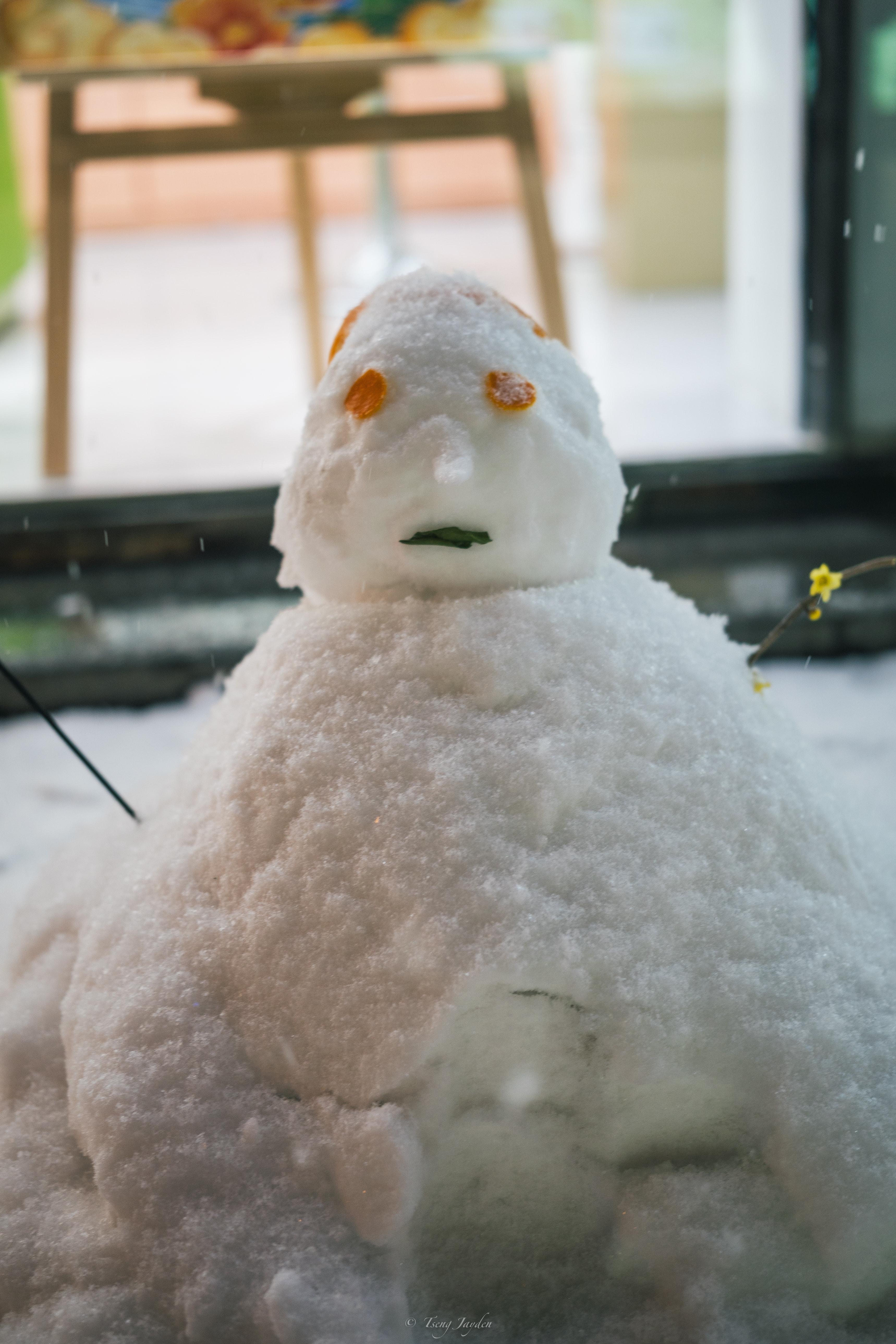 Snowman on Dongguan Street